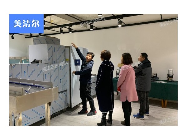 長龍式洗碗機怎么用？這種問題找專業的人